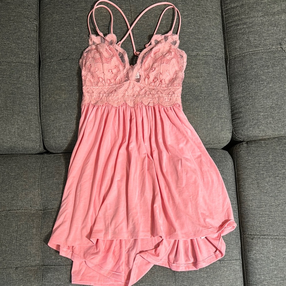 Zenana Outfitters Pink Midi Dress with Lace Details